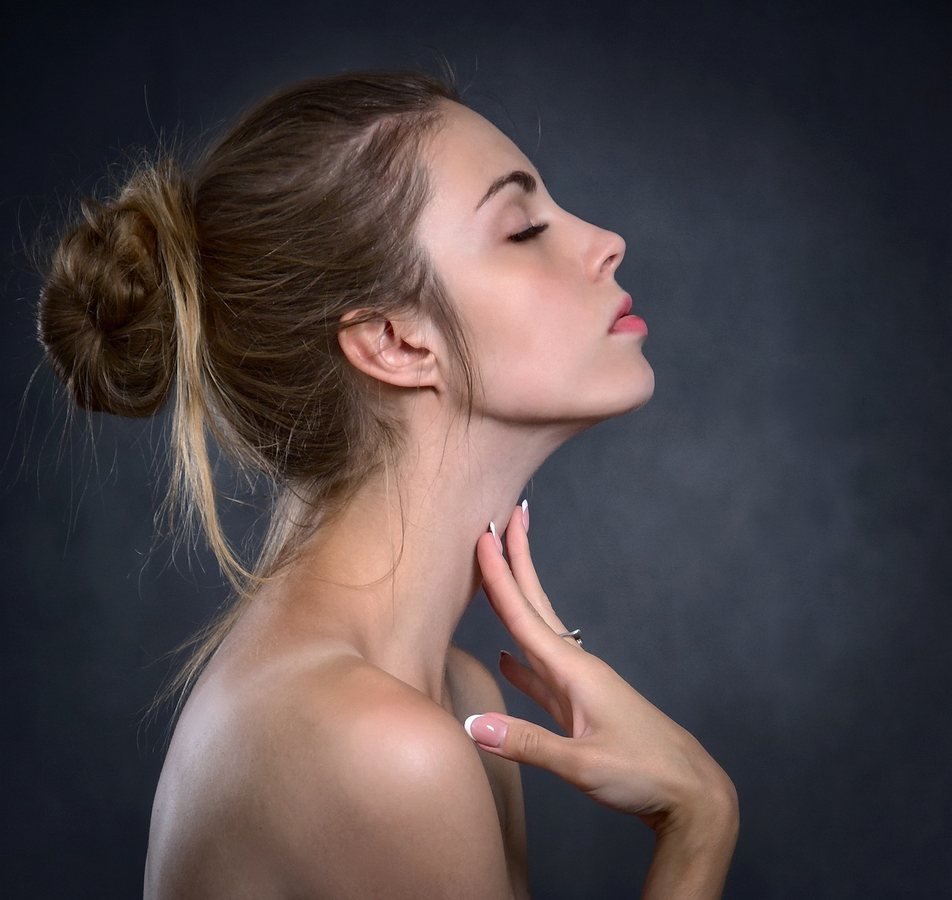 Dettaglio di viso e capelli
